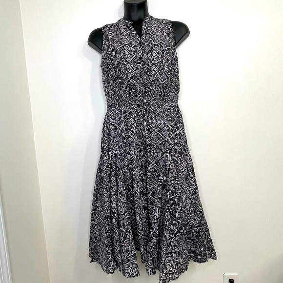 Chelsea & Theodore - Picture 1 of 5